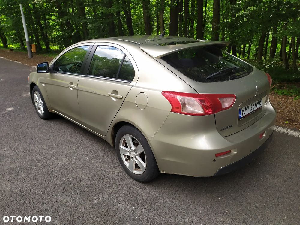 Mitsubishi Lancer 1.8 Invite - 15