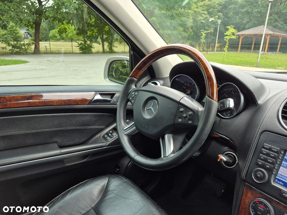 Mercedes-Benz GL 450 4Matic 7G-TRONIC - 21