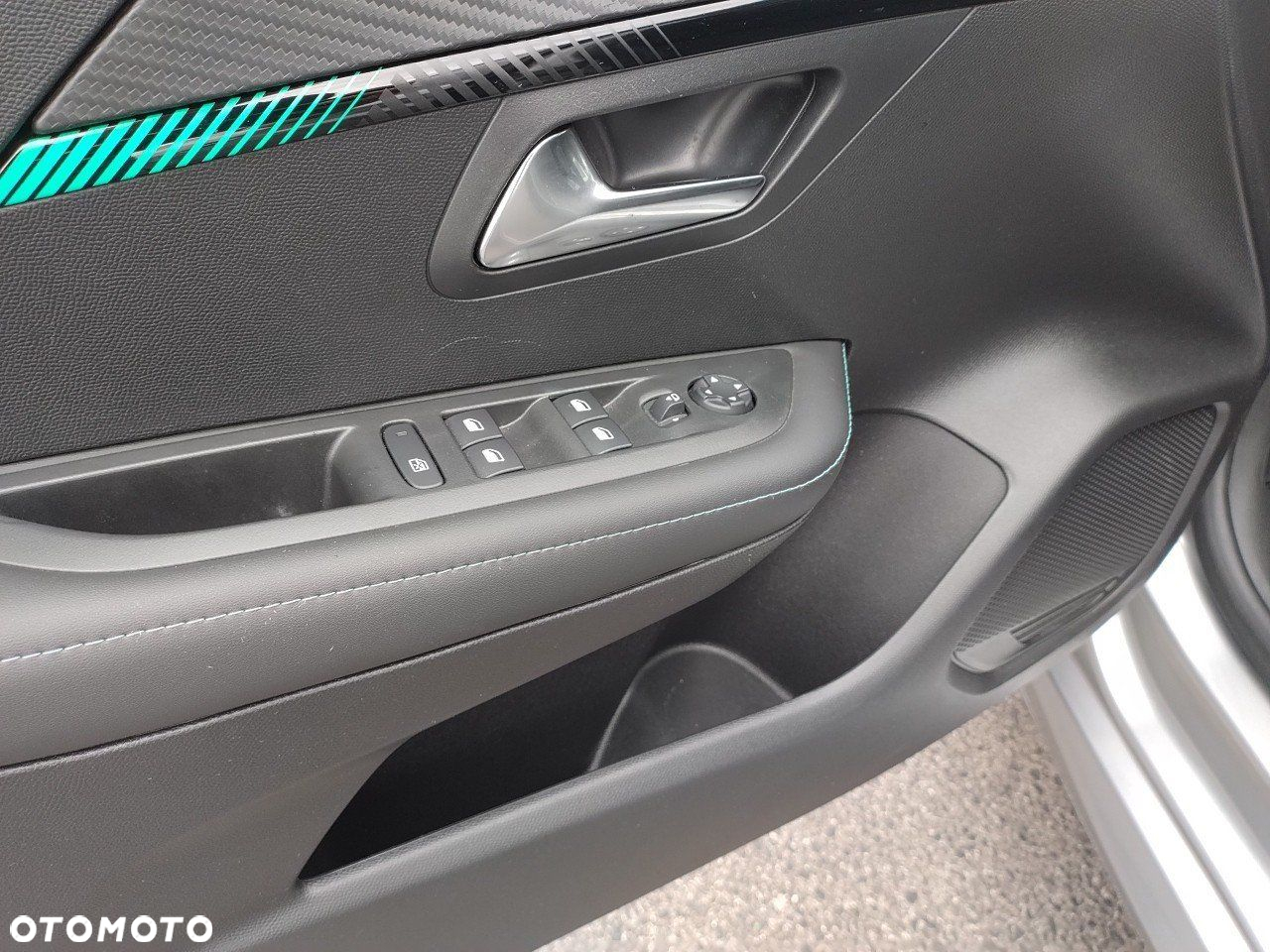 Peugeot 208 1.2 PureTech Allure Pack S&S EAT8 - 12
