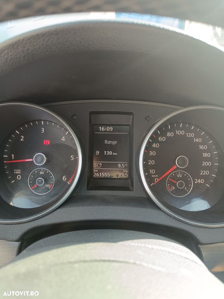 Volkswagen Golf 2.0 TDI DPF Highline - 6