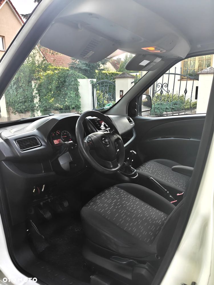 Opel Combo - 12