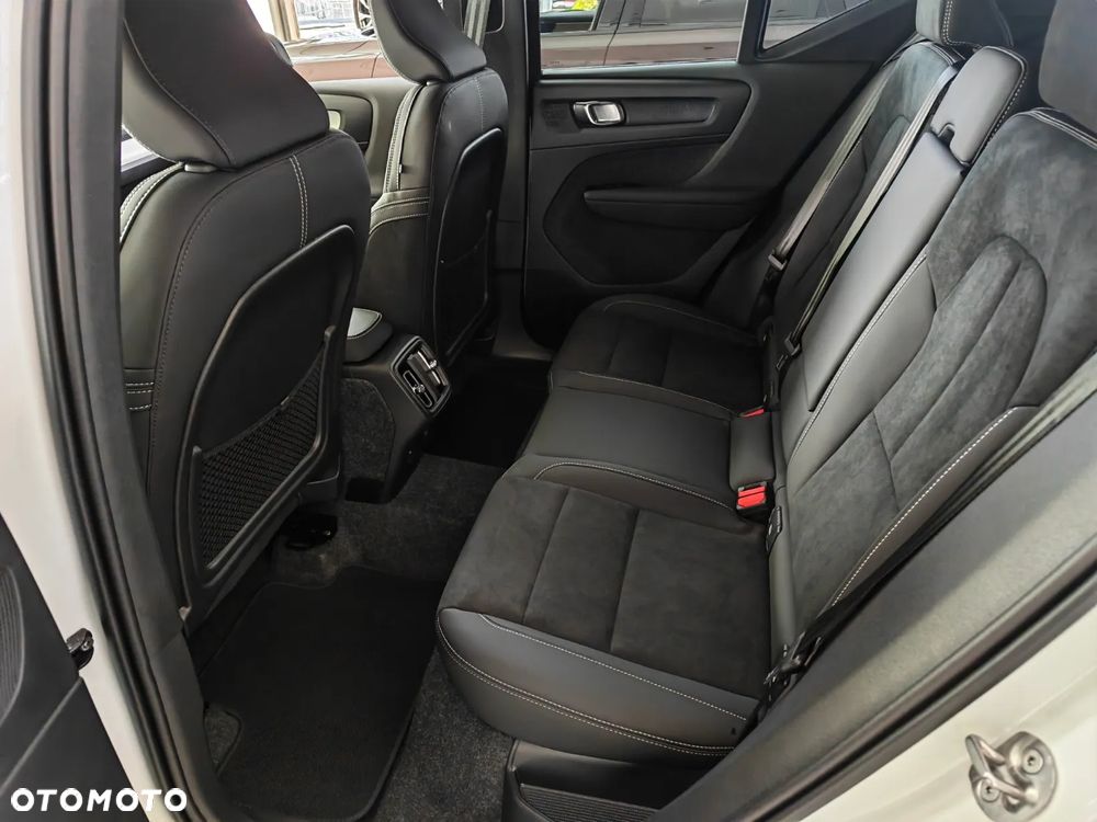 Volvo XC 40 - 6