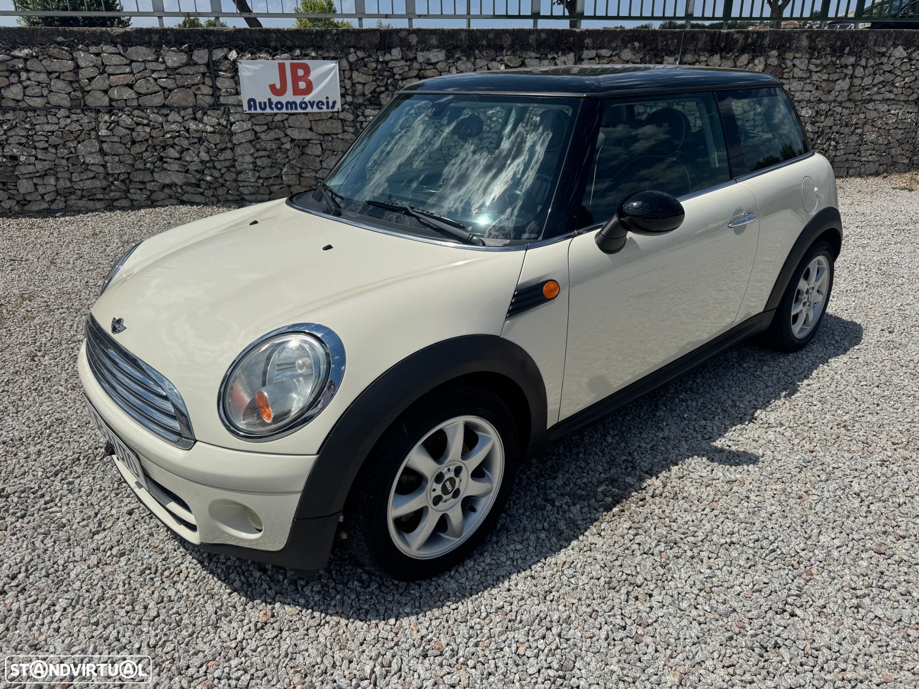 MINI 3 Portas Cooper D - 1