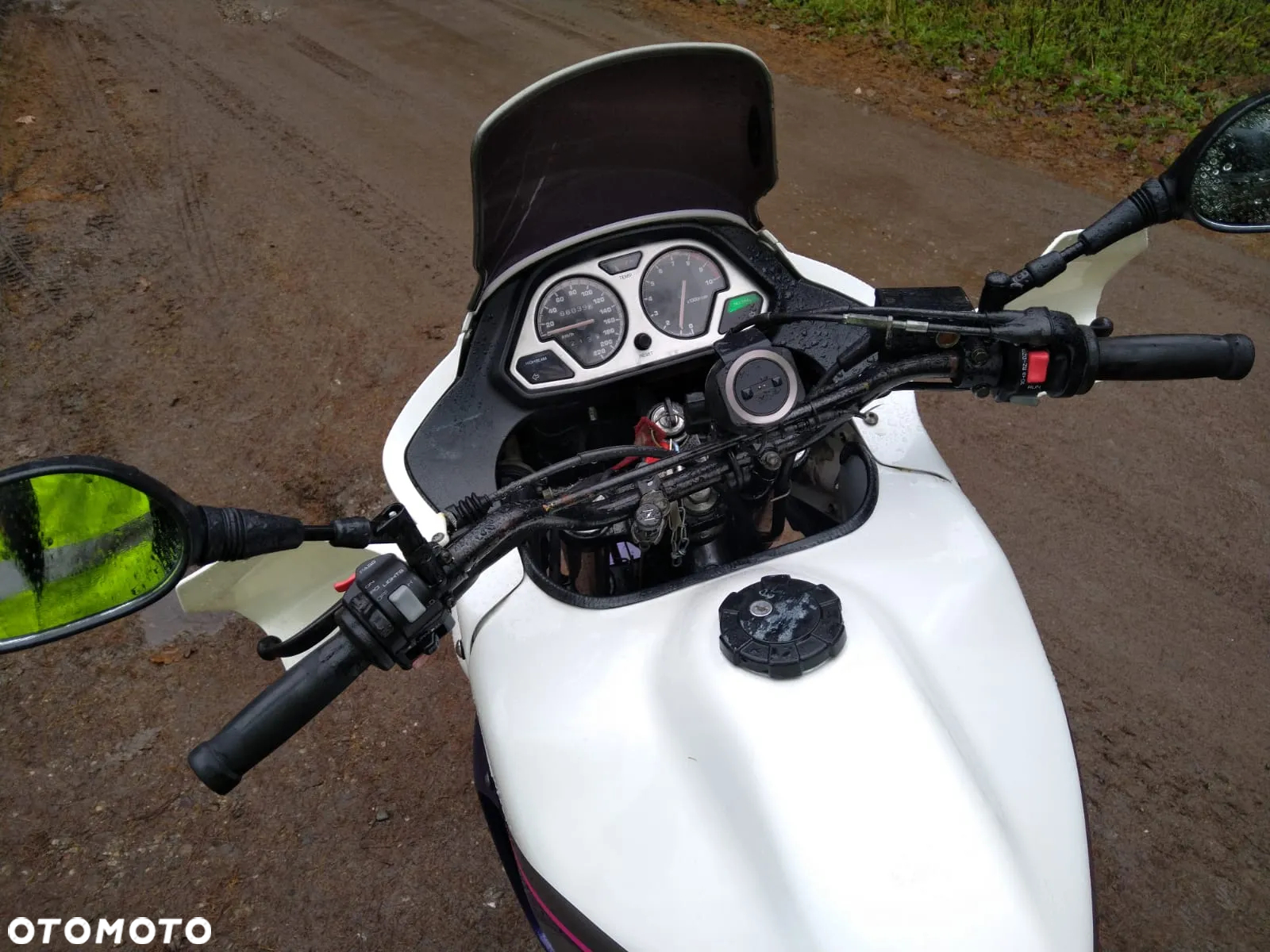 Yamaha XTZ - 9