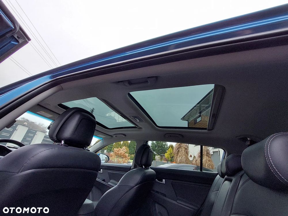 Kia Sportage 2.0 CRDI 4WD Automatik Fifa World Cup Edition - 32