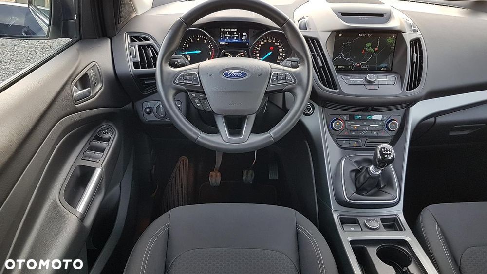 Ford Kuga 1.5 EcoBoost 2x4 Cool & Connect - 13