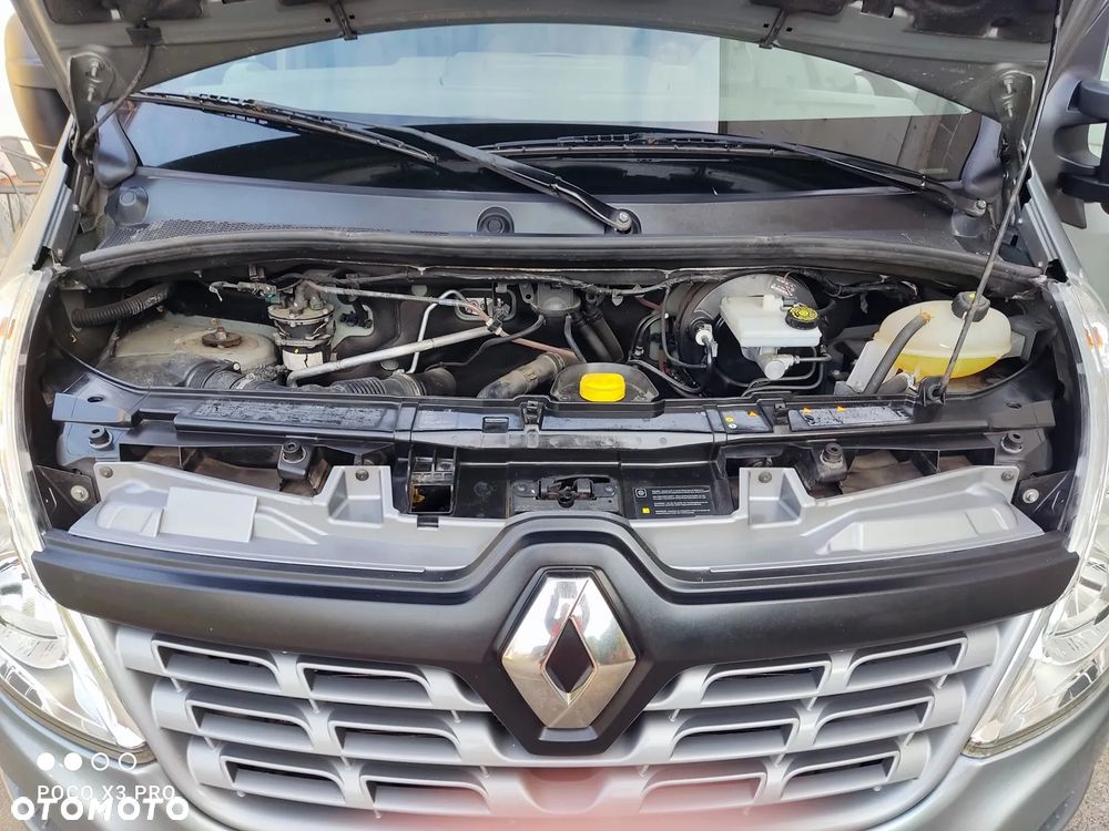 Renault Master - 10