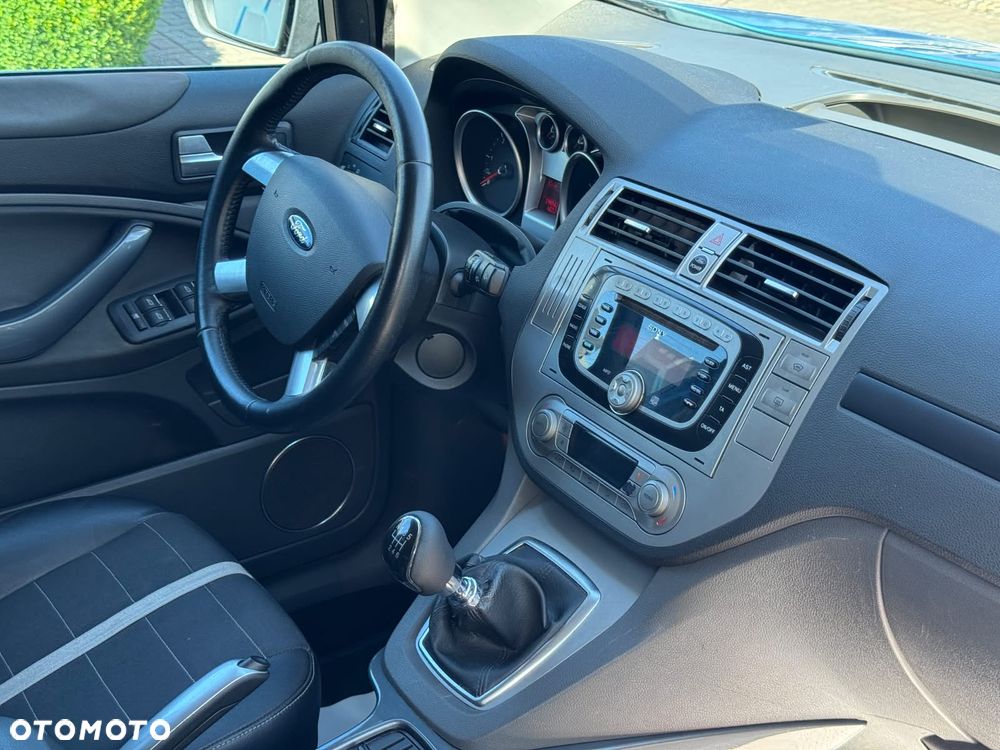 Ford Kuga 2.0 TDCi 2x4 Titanium - 18