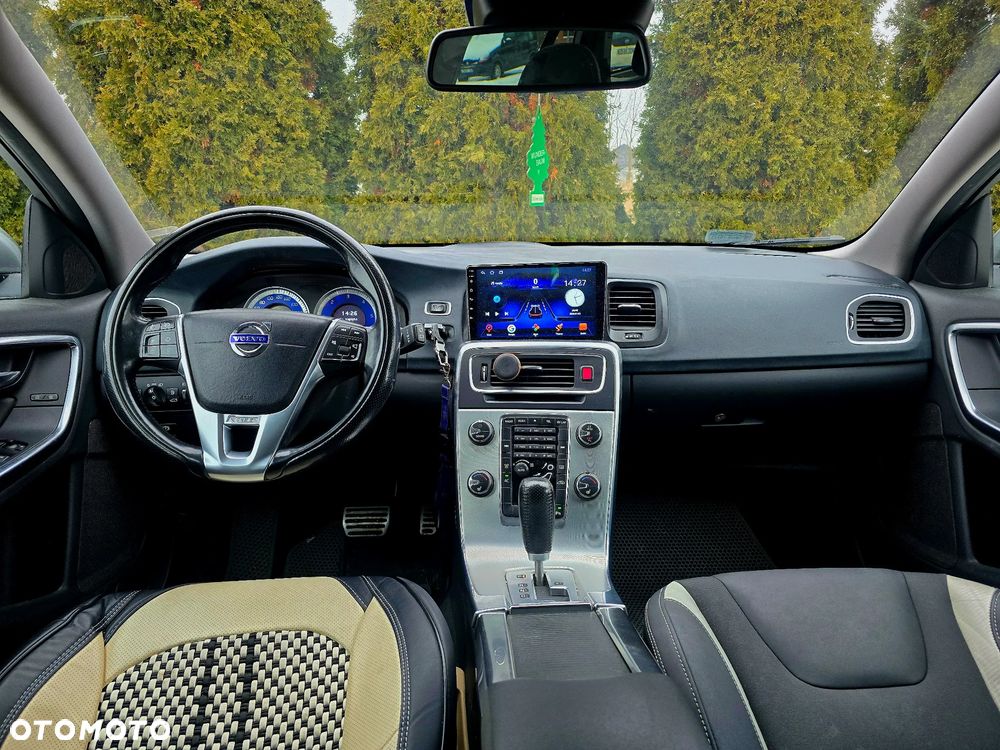 Volvo V60 D4 Geartronic RDesign - 19