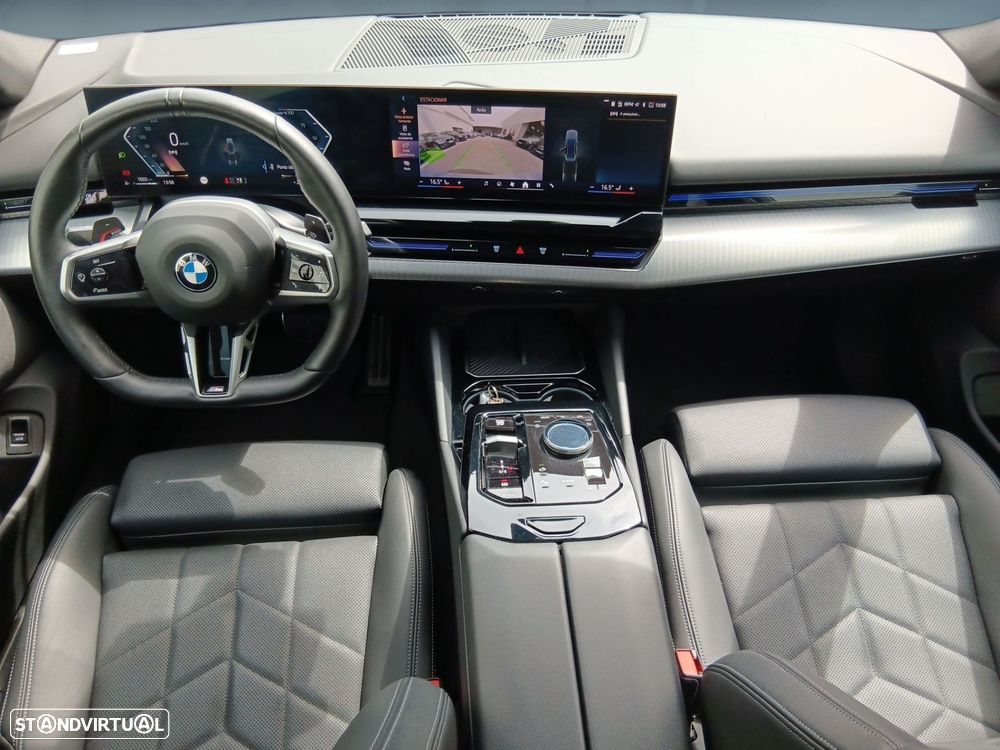 BMW 520 d Pack Desportivo M - 12