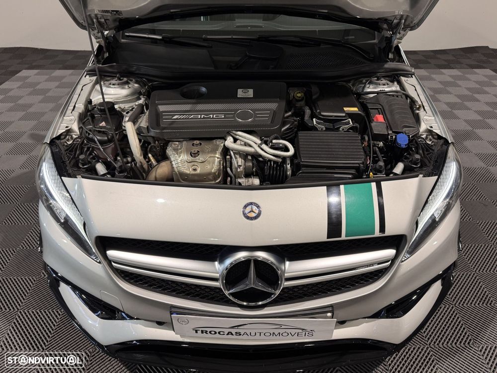 Mercedes-Benz A 45 AMG 4Matic Speedshift 7G-DCT PETRONAS 2015 World Champion Edition - 47