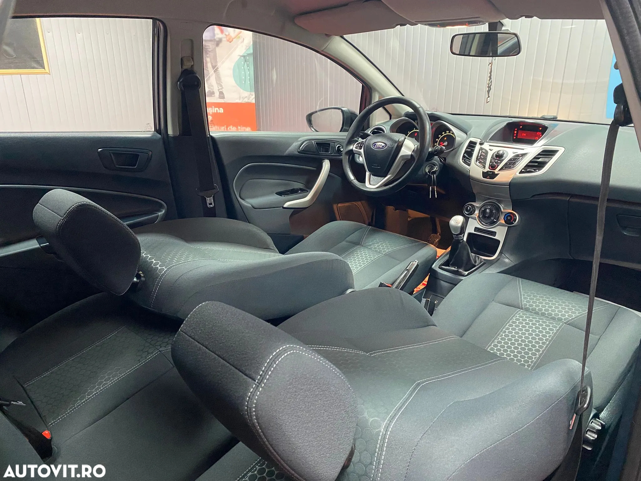 Ford Fiesta - 15