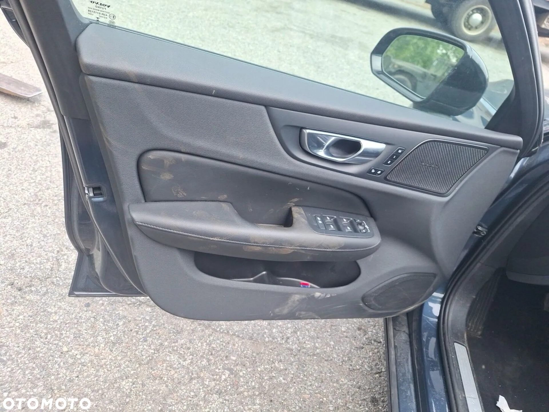 Volvo S60 B5 B AWD Plus Dark - 18
