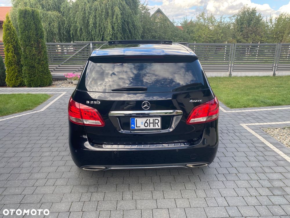 Mercedes-Benz Klasa B 250 4-Matic - 4