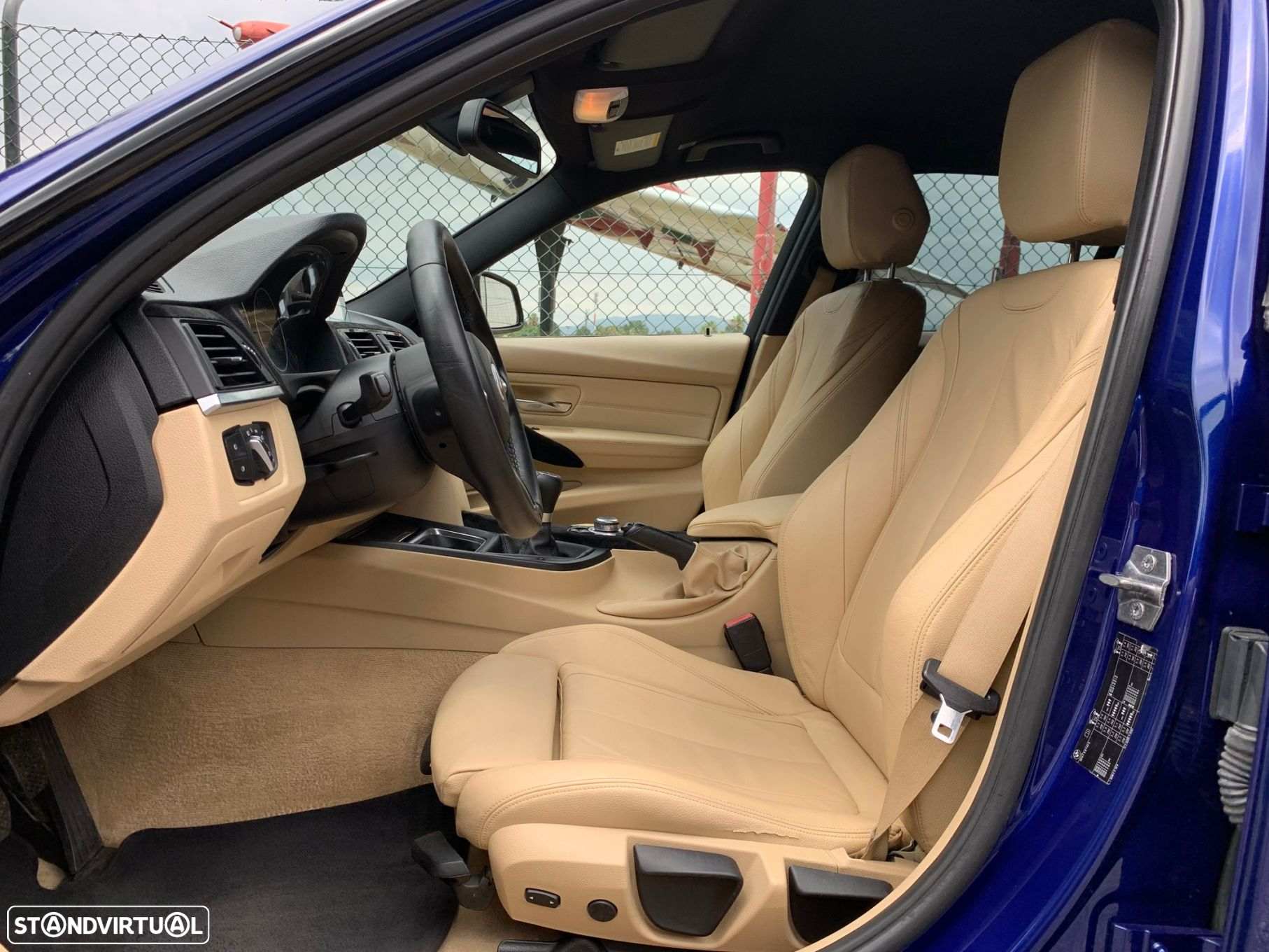 BMW 320 d Touring Pack M - 10
