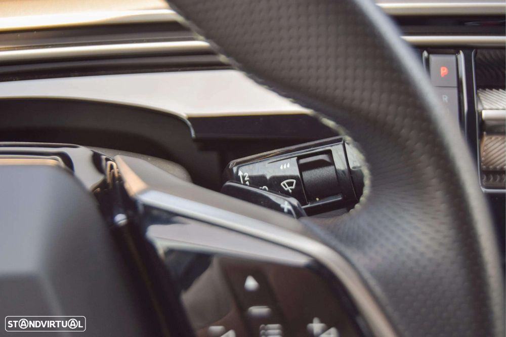 Peugeot E-3008 73 kWh GT - 12