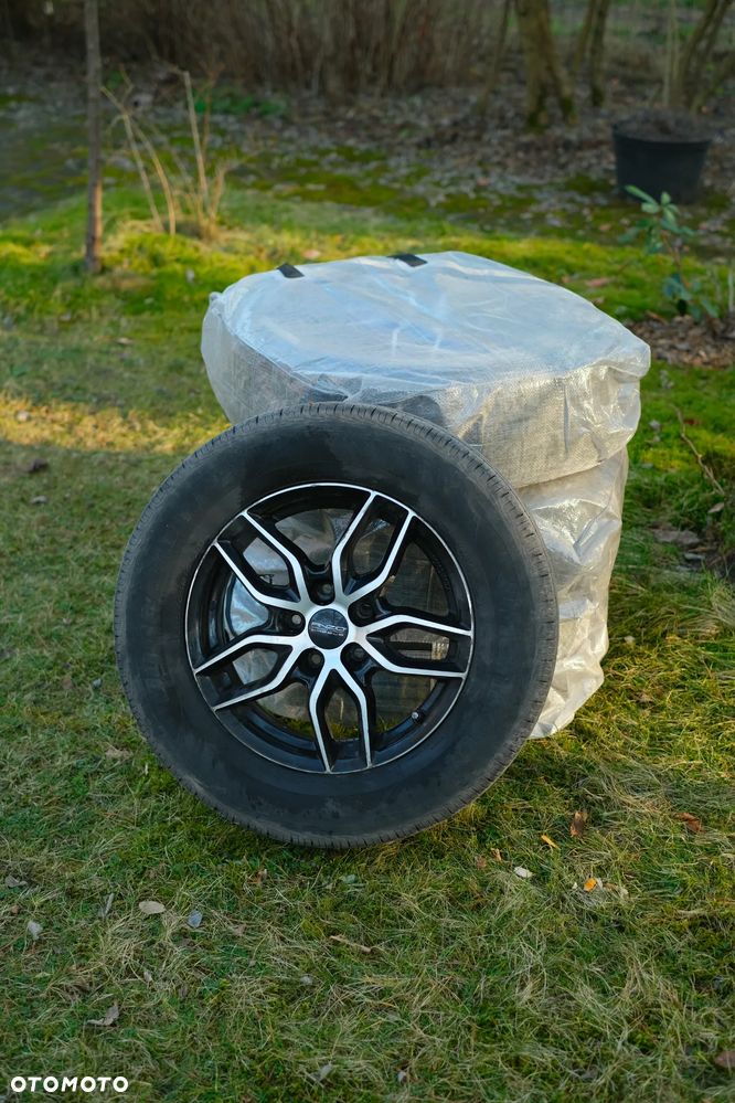 Dacia Duster 1.6 - 4