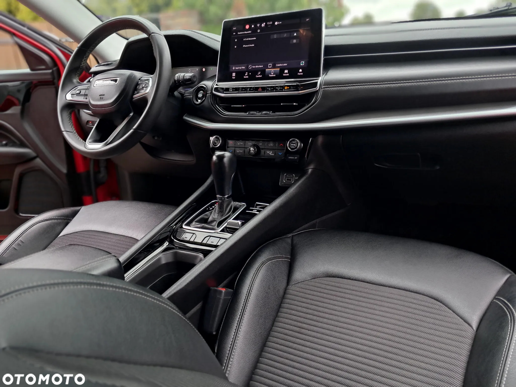 Jeep Compass - 25
