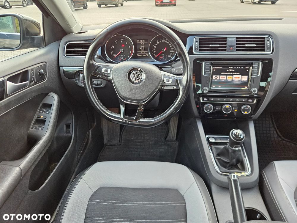 Volkswagen Jetta 1.4 TSI BMT Highline - 20