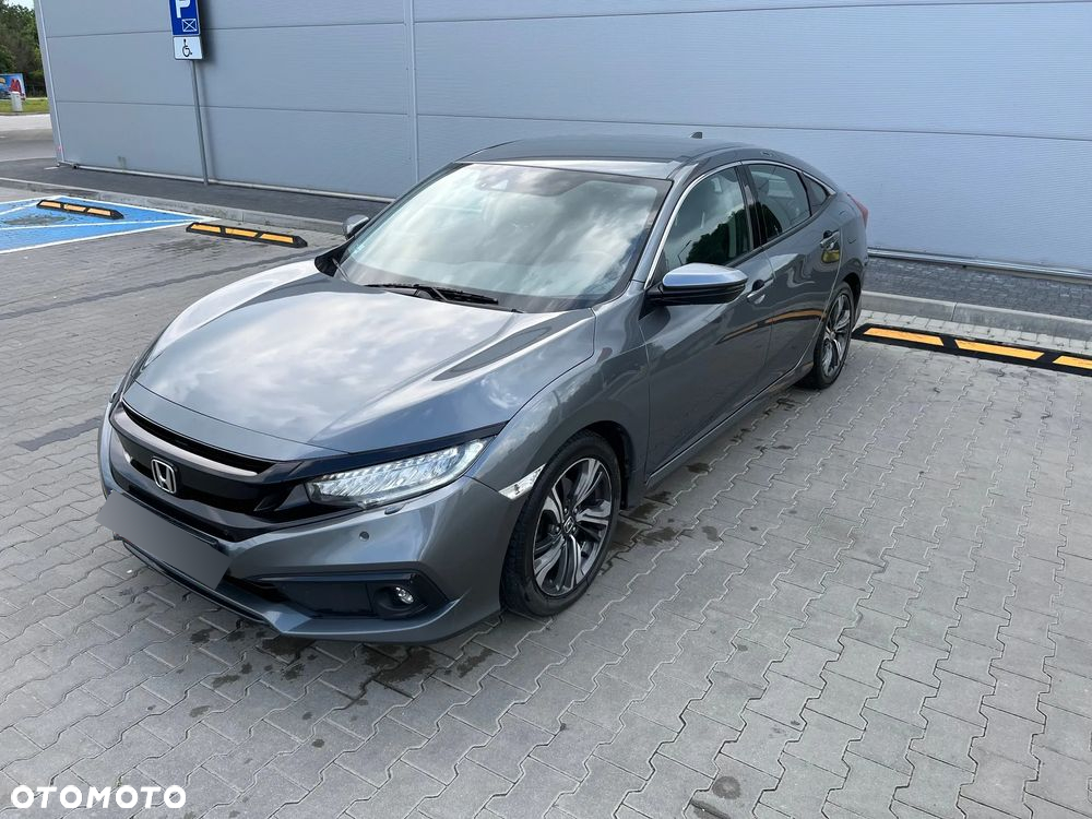 Honda Civic 1.5 T Elegance CVT - 2
