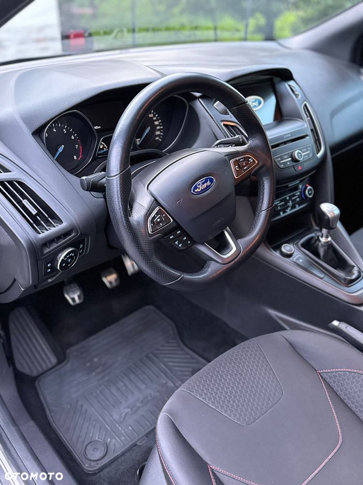 Ford Focus 1.5 EcoBoost ST-Line ASS - 8