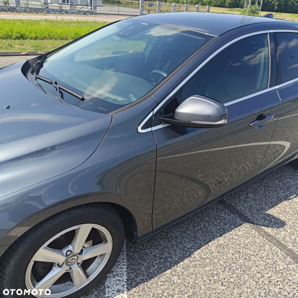 Volvo V40 D2 - 15