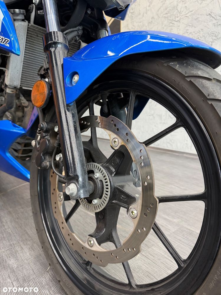 Suzuki GSX - 3