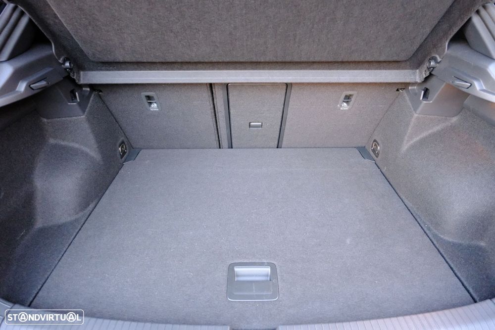 VW T-Roc R 2.0 TSI 4M DSG - 40