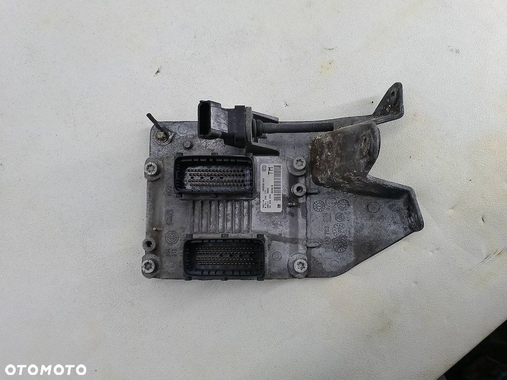 KOMPUTER, STEROWNIK OPEL ZAFIRA A 55352933 0261208177 2.0 16V - 2