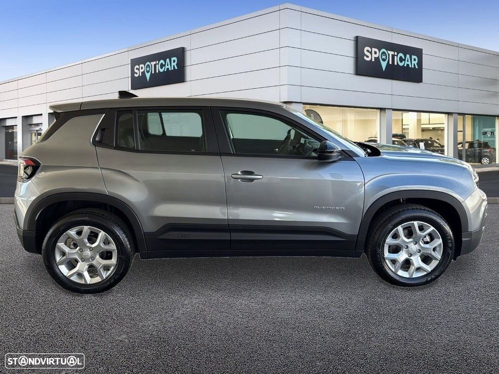 Jeep Avenger 1.2 e-Hybrid Altitude DCT - 4