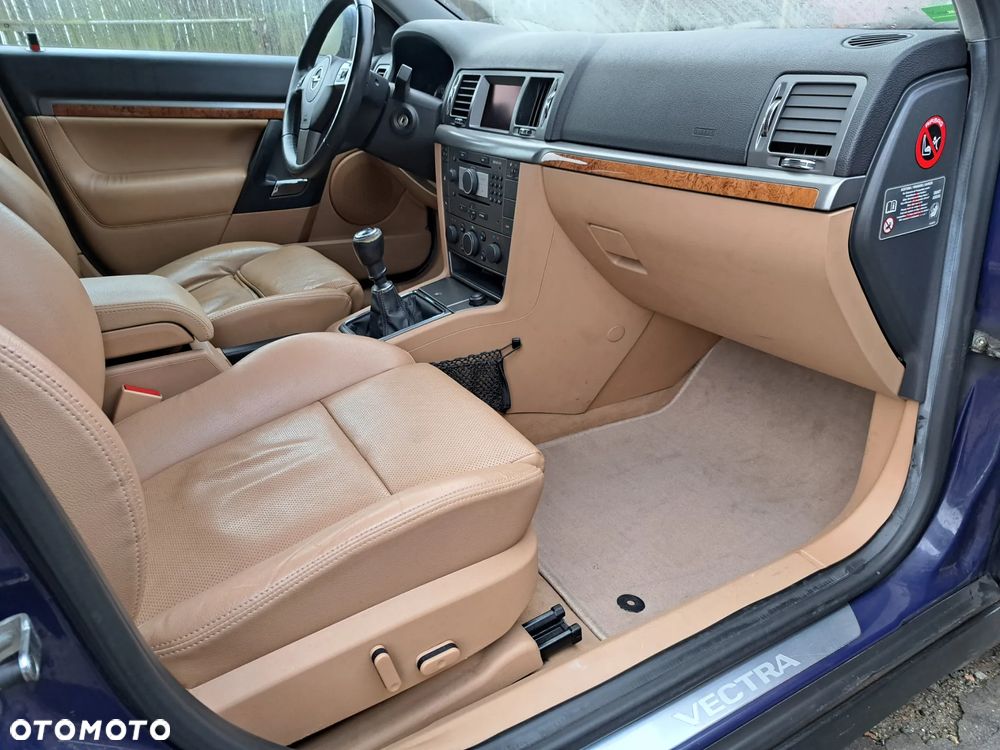 Opel Vectra 2.0 Turbo Cosmo Plus - 4