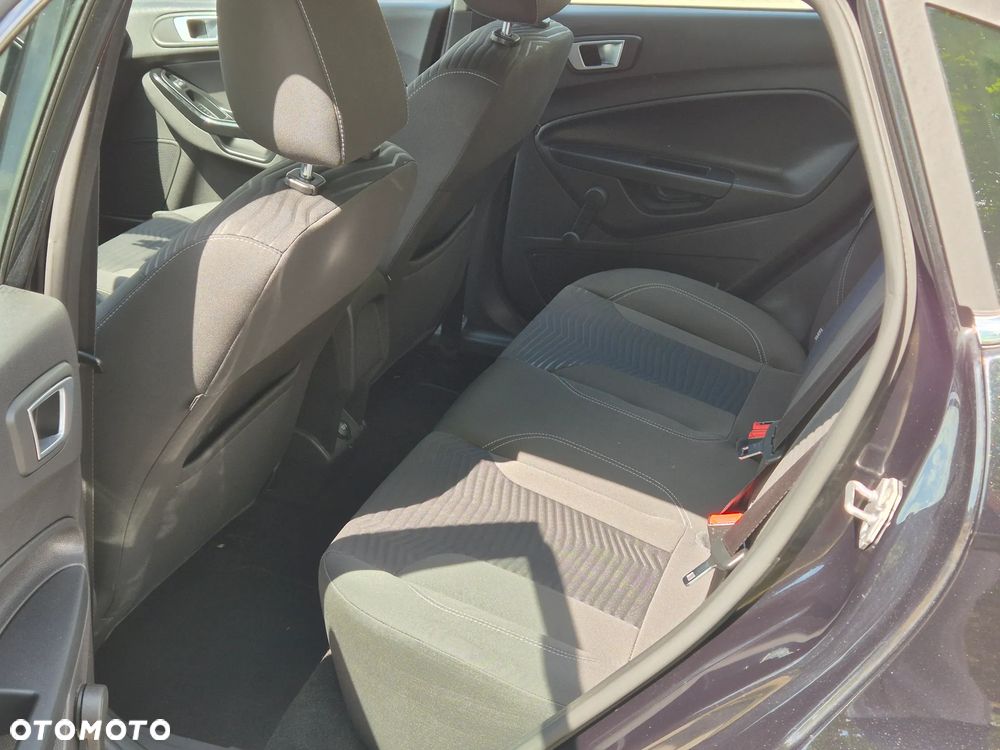 Ford Fiesta 1.0 EcoBoost Titanium - 23