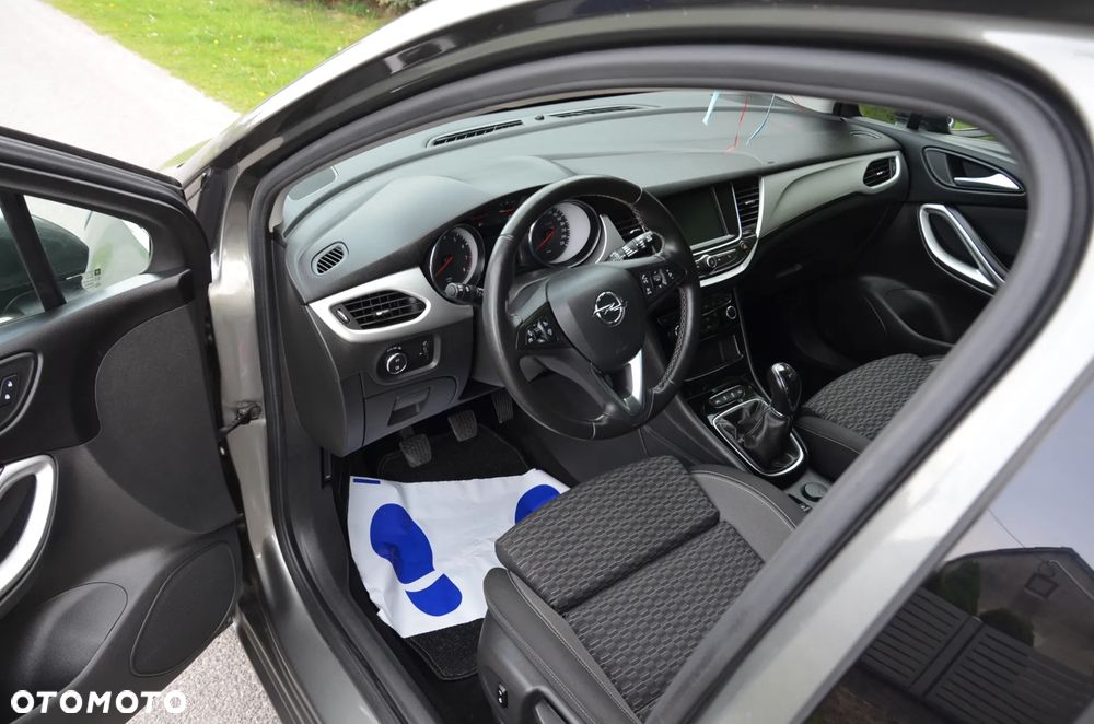 Opel Astra 1.2 T S&S - 24