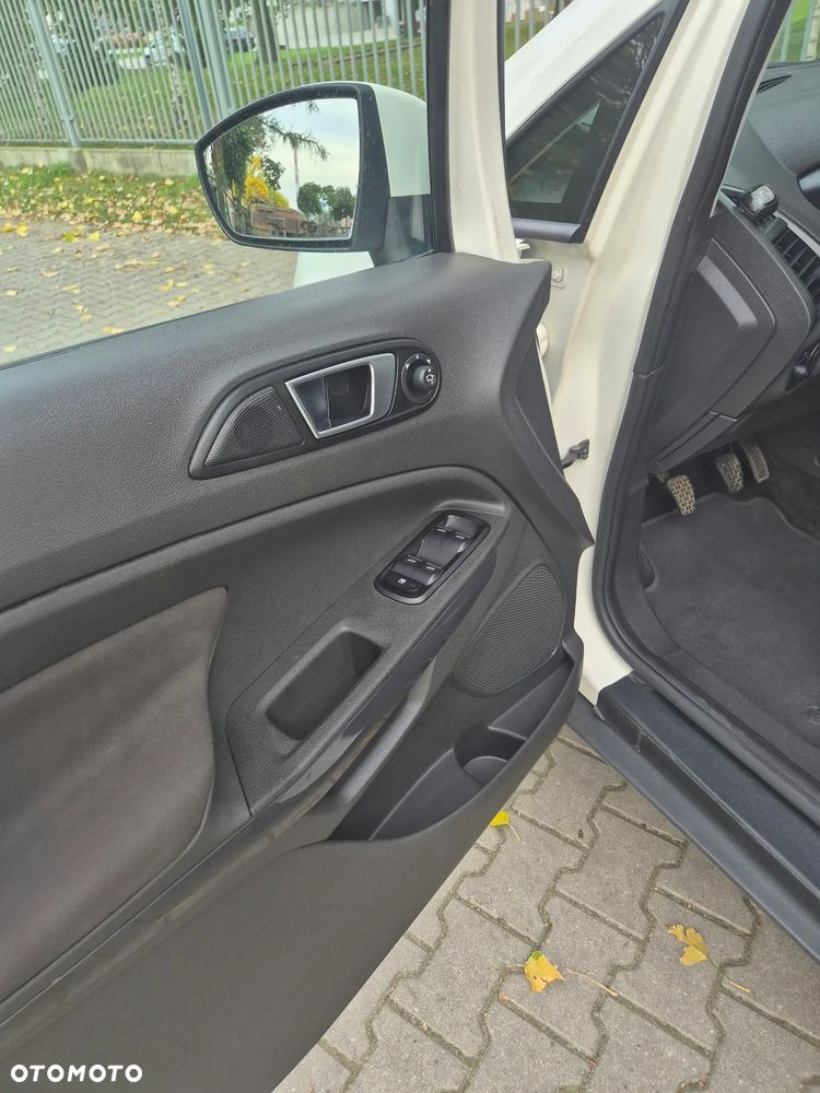 Ford EcoSport - 13