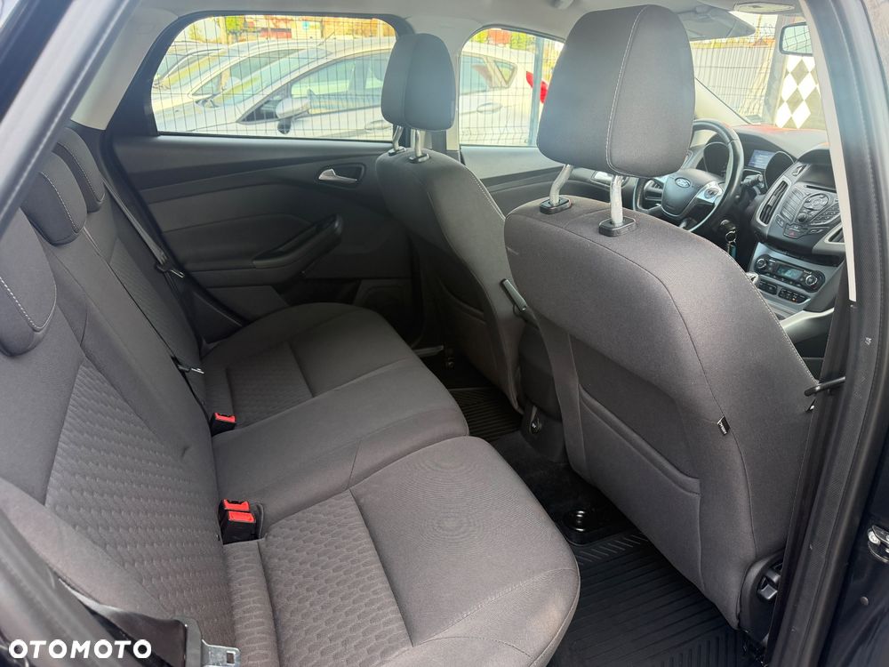 Ford Focus - 22