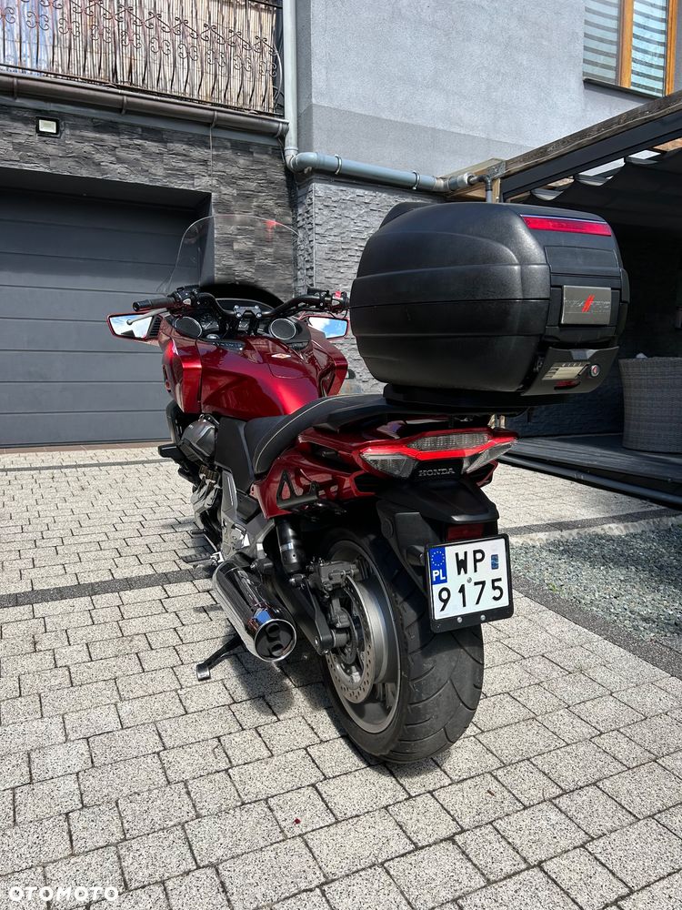 Honda CTX - 7