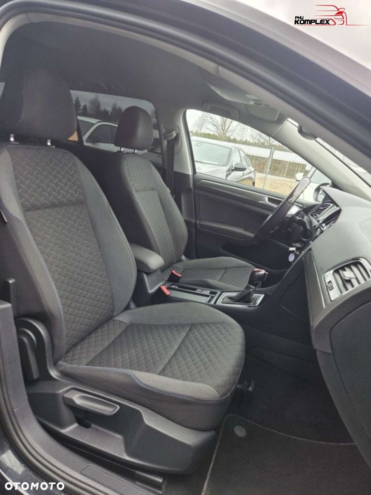 Volkswagen Golf - 13