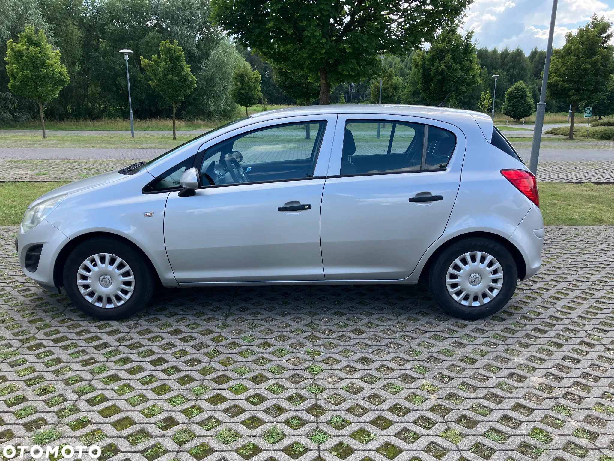 Opel Corsa 1.0 12V Edition / Active - 12