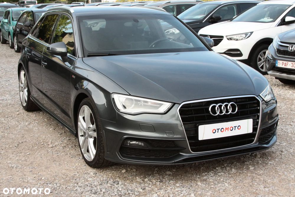 Audi A3 Sportback 1.4 TFSI S tronic S line Sportpaket - 3
