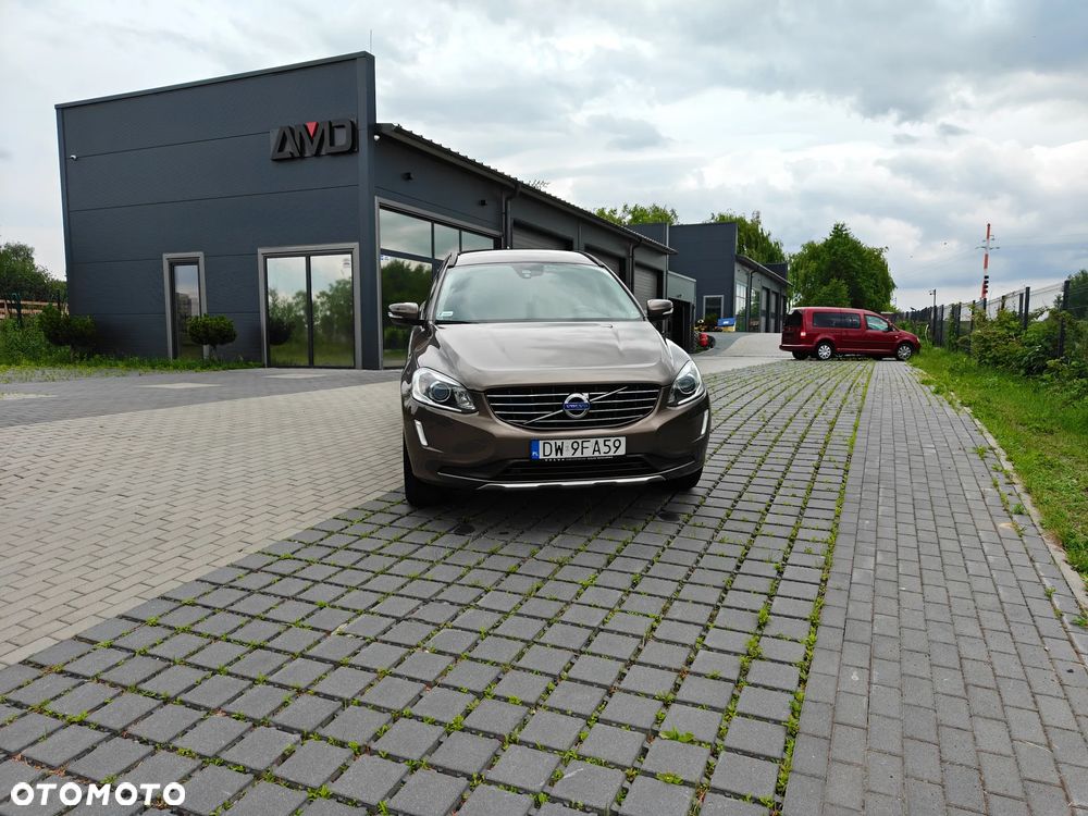 Volvo XC 60 D3 Drive-E Momentum - 4