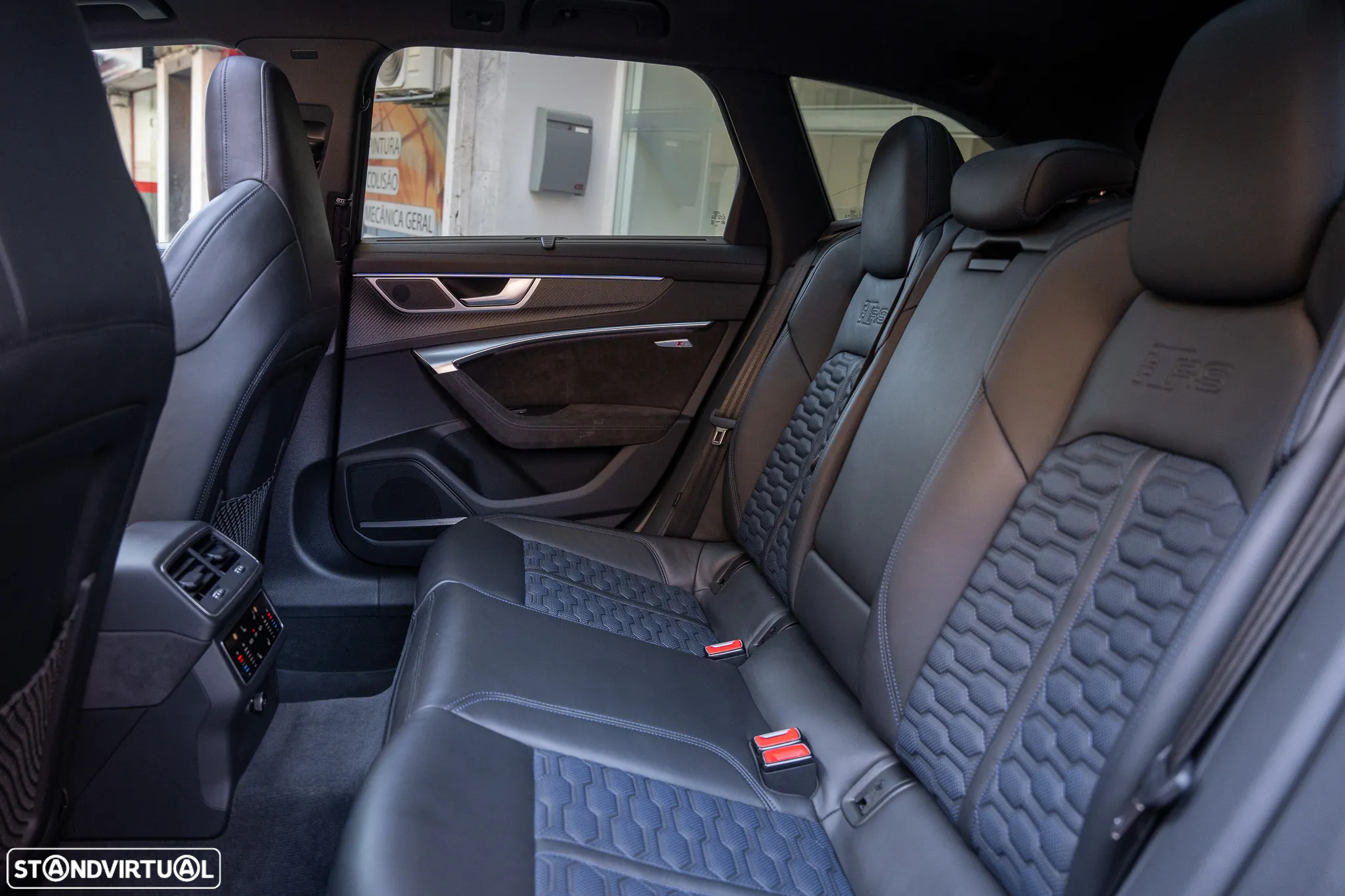 Audi RS6 Avant 4.0 TFSI quattro Tiptronic "25th Anniversary" - 45