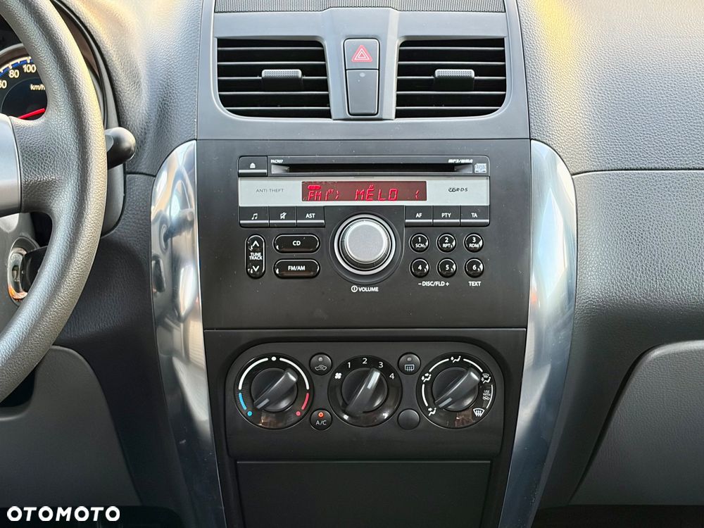 Suzuki SX4 - 19