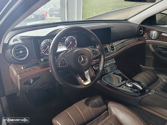 Mercedes-Benz E 220 d Exclusive Line - 14