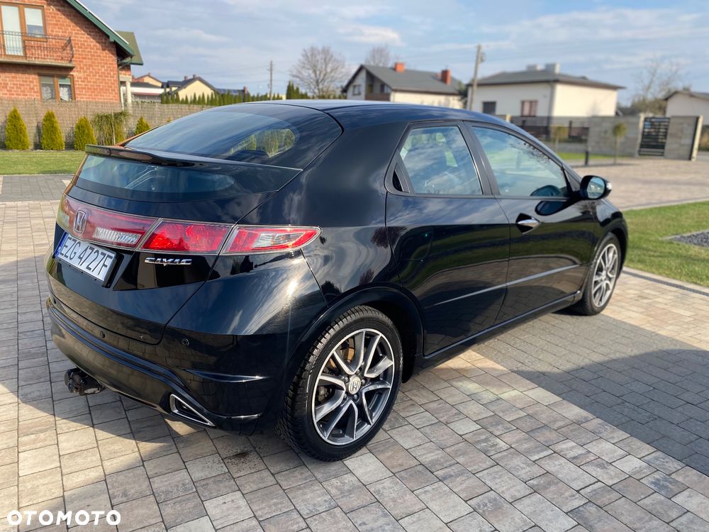 Honda Civic 1.8 Executive - 18
