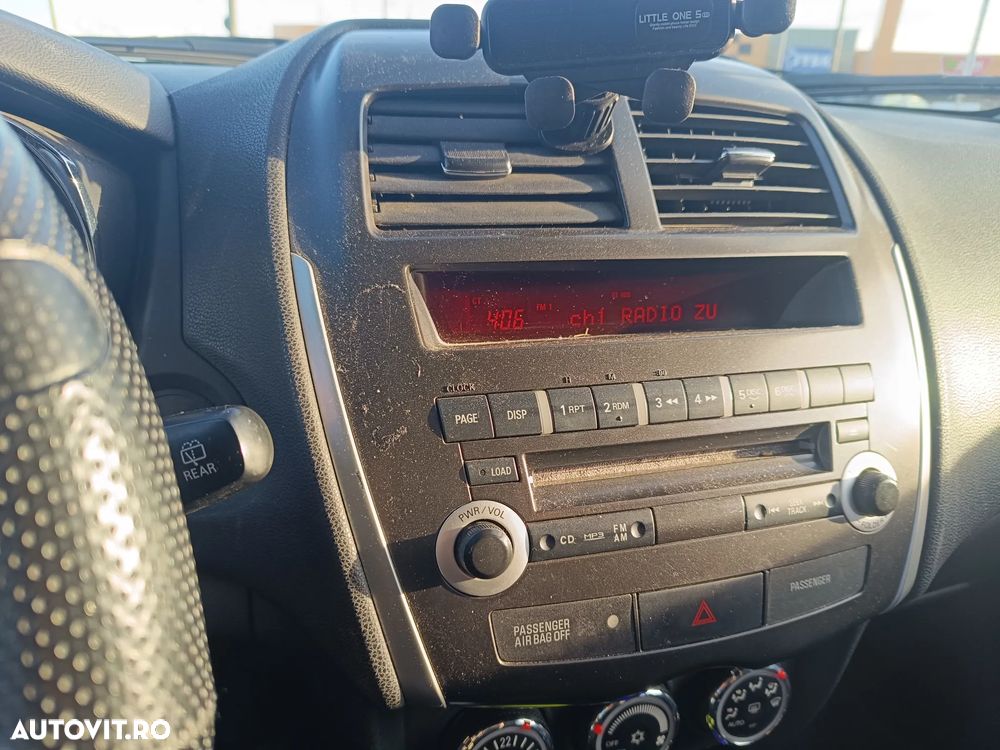 Mitsubishi ASX - 8