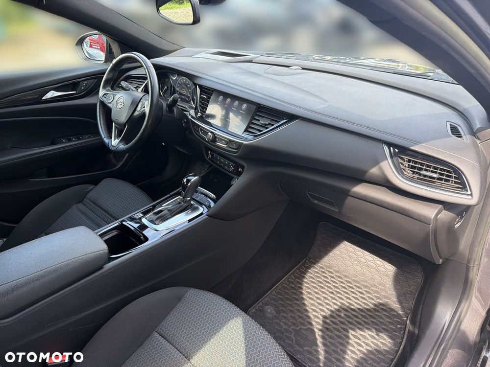Opel Insignia - 14