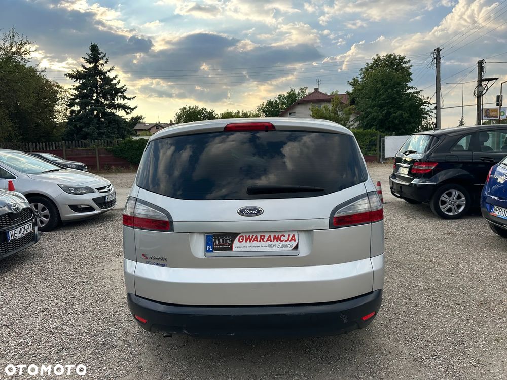 Ford S-Max - 8