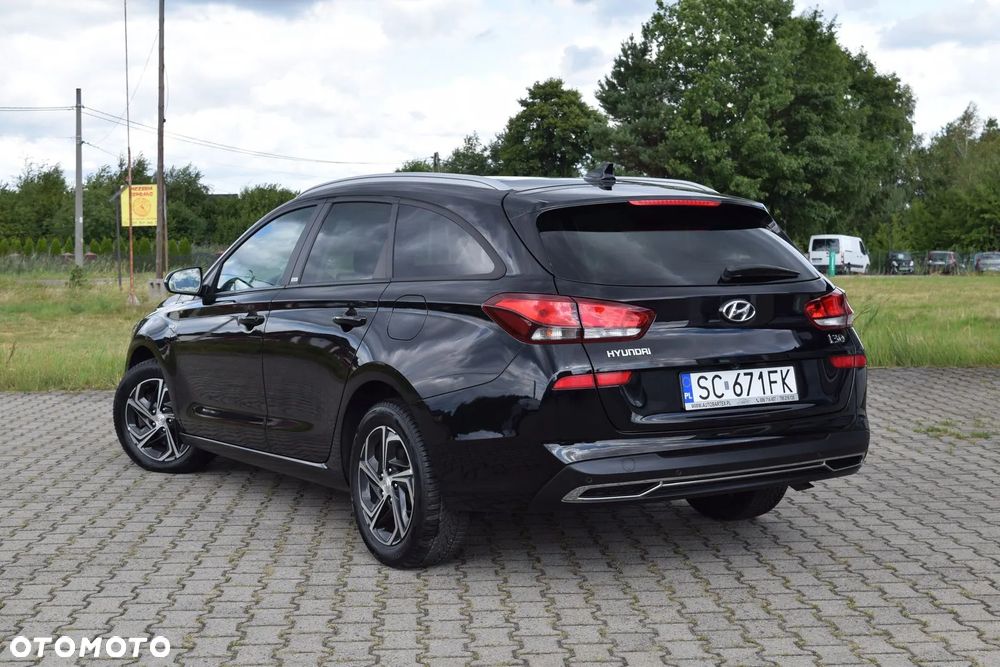 Hyundai i30 1.5 T-GDI 48V Executive DCT - 5