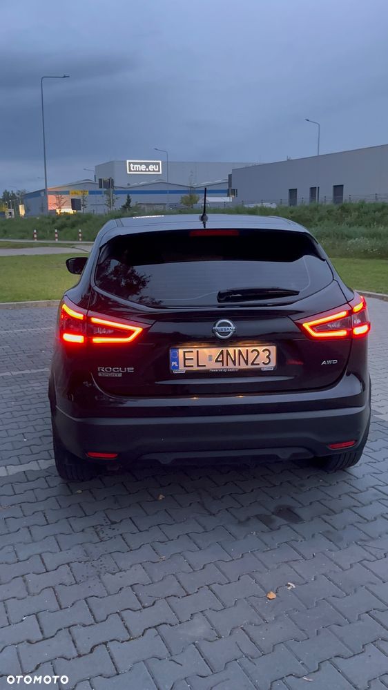 Nissan Rogue - 16