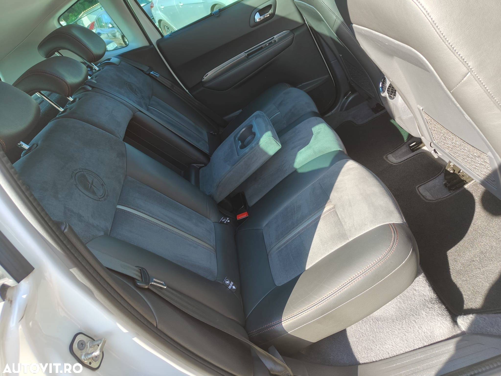 Peugeot 3008 PureTech 130 Stop & Start GPF Crossway - 12